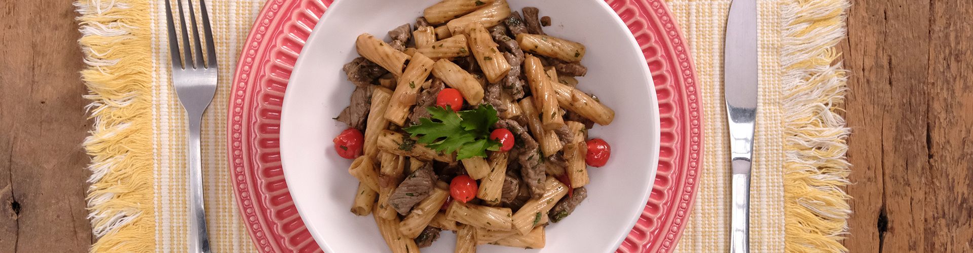 Macarrão com picadinho de carne (SUDESTE)