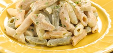 Receita Macarrão ao Molho Alfredo com Frango