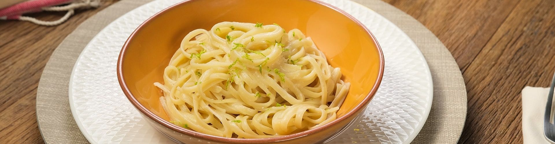 Macarrão com Manteiga, Limão e Parmesão