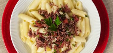Receita Macarrão com Molho de Mandioca e Carne Seca