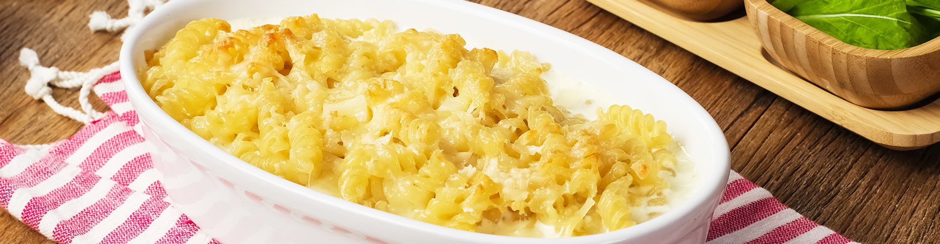 Macarrão Parafuso com Molho de Queijo