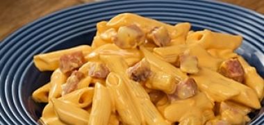 Receita Macarrão com Calabresa ao Molho de Cheddar