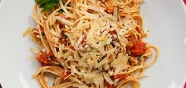 Receita Espaguete com Queijo Provolone