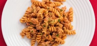 Receita Macarrão à Toscana de Frango com Bacon