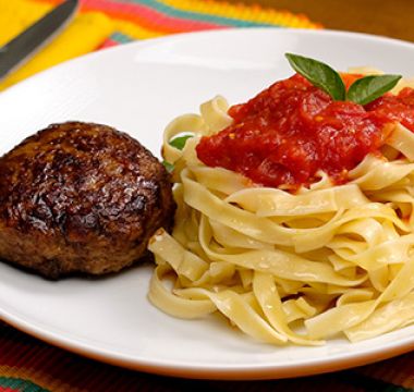 Receita Macarrão com Polpetone