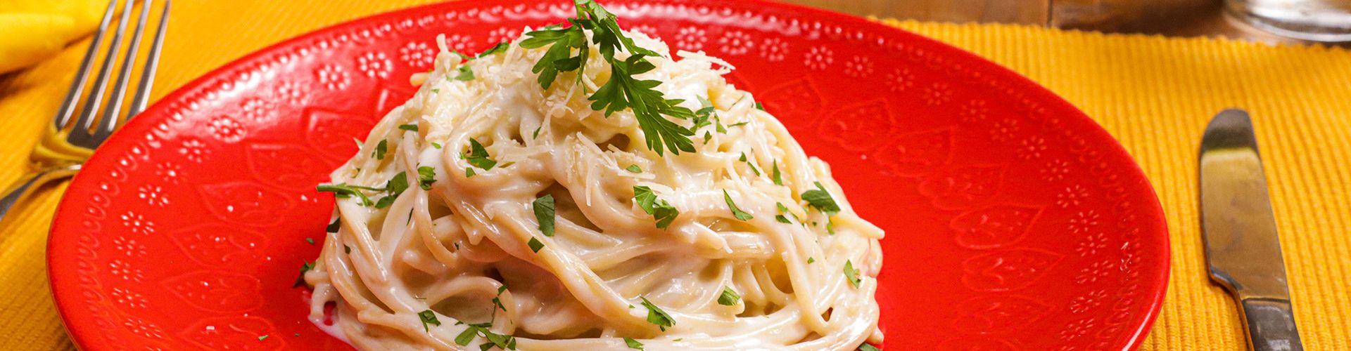 Macarrão com Molho Branco